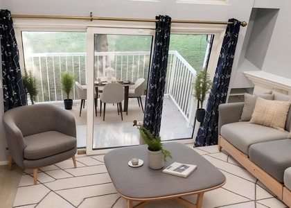 6 Halstead Place - Photo 1