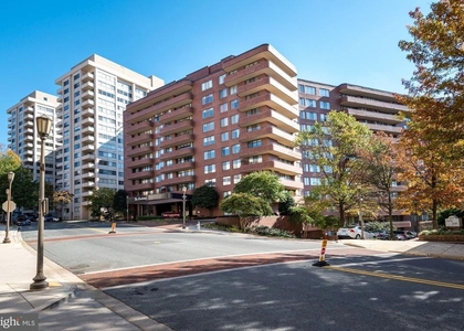 4550 N Park Avenue - Photo 1