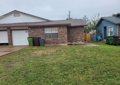 1011 Ridgemont St - Photo 1