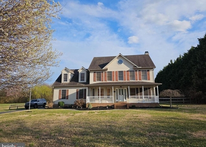 614 E Pebworth Road - Photo 1