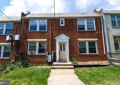 1314 Downing Place Ne - Photo 1