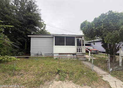 1448 Union Street W - Photo 1