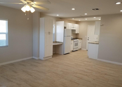 206 E Jones Avenue - Photo 1