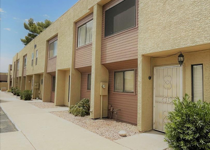 1320 S Mckemy Street - Photo 1