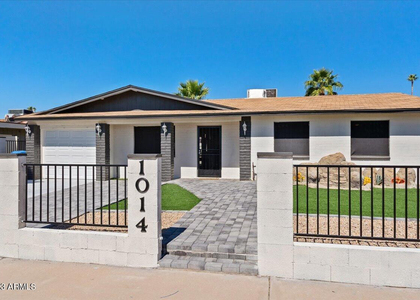 1014 W Angela Drive - Photo 1