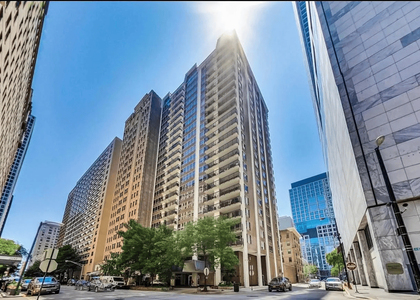 201 E Chestnut Street - Photo 1