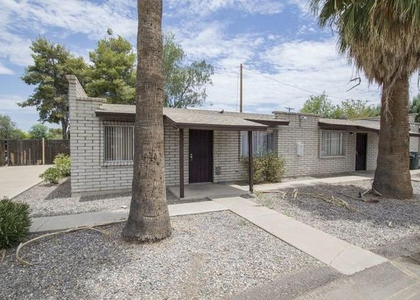 2201 W Belmont Avenue - Photo 1
