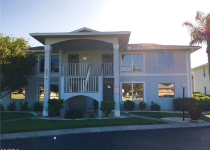 5019 Sw 16th Place - Photo 1