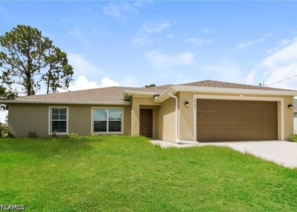 2902 7th Street W - Photo 1