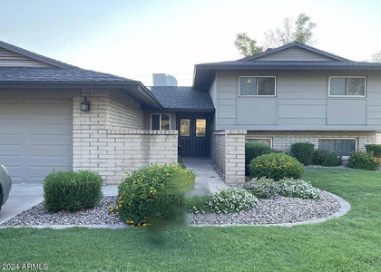 3406 S Oak Street - Photo 1