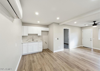 513 E Hatcher Road - Photo 1