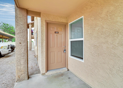 260 W 8th Avenue - Photo 1