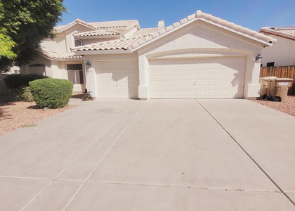 8720 W Kathleen Road - Photo 1