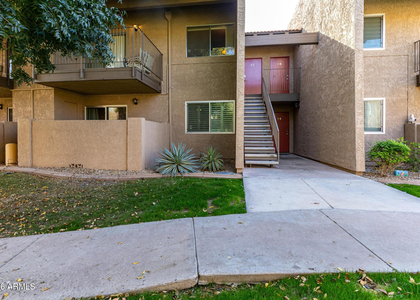 5525 E Thomas Road - Photo 1