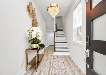 2401 Chapman Street - Photo 1