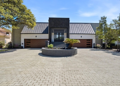 11707 Edgewater Court - Photo 1