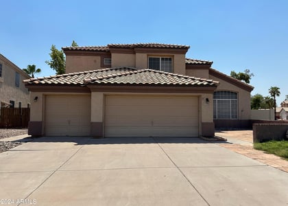 3320 N Lakeshore Court - Photo 1