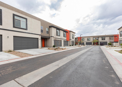 2950 N 38th Street - Photo 1