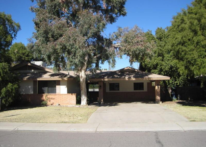 718 E Manhatton Drive - Photo 1