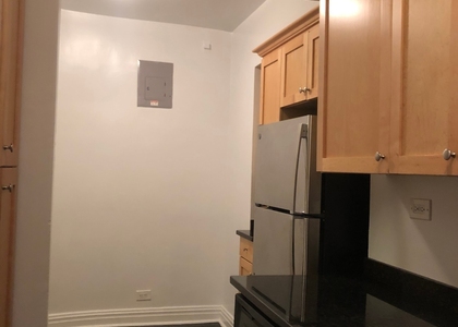 East 56 Street - Photo 1