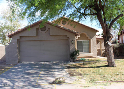 807 W Kesler Lane - Photo 1