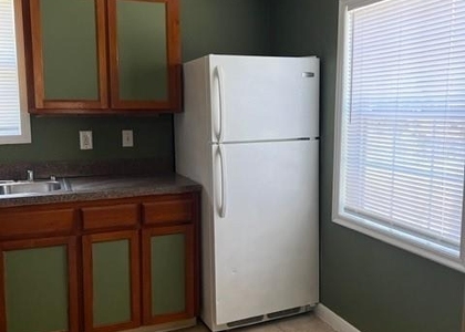 1614 Ryon Street - Photo 1