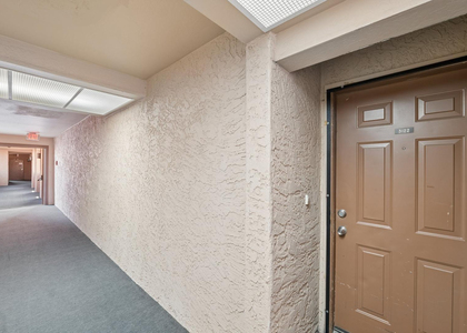 540 N May -- - Photo 1