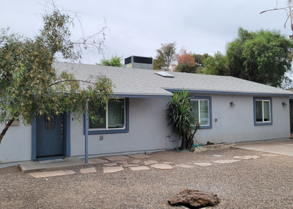 535 W 15th Street - Photo 1