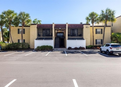 106 Alameda Court - Photo 1