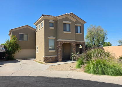 6621 W Shaw Butte Drive - Photo 1