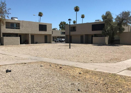2808 N 43rd Avenue - Photo 1