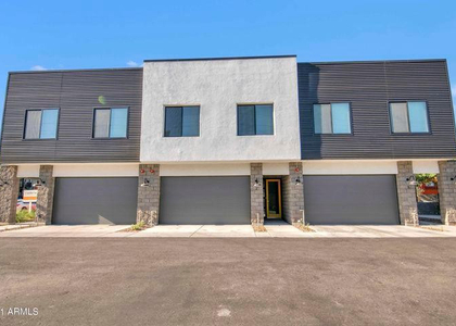 3900 N 30th Street - Photo 1