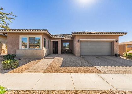22689 E Munoz Street - Photo 1