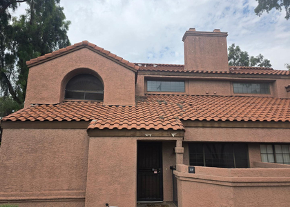 819 N College Avenue - Photo 1