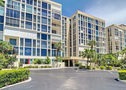 7400 Sun Island Drive - Photo 1
