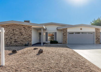 10641 W Boswell Boulevard - Photo 1