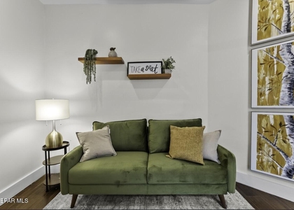518 W San Antonio Avenue - Photo 1