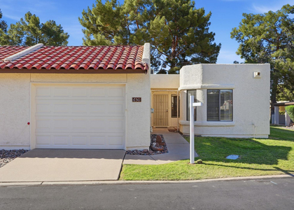 650 S Arrowwood Way - Photo 1