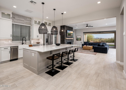 6615 E Libby Street - Photo 1