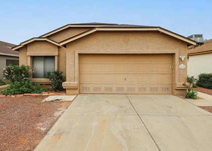 10935 W Ruth Avenue - Photo 1