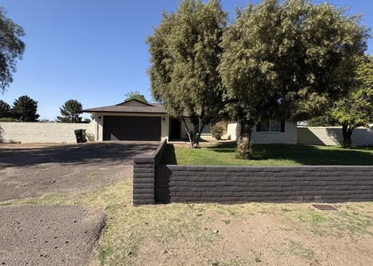 4422 W Greenway Road - Photo 1