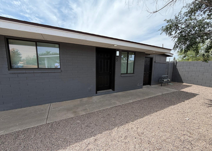 1027 E Dunlap Avenue - Photo 1