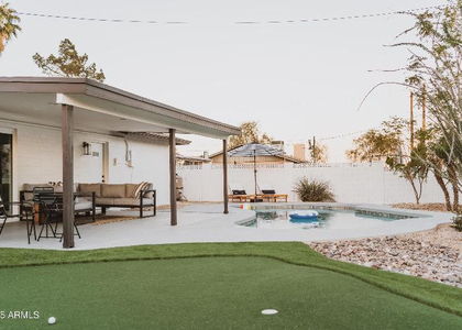 8737 E Rose Lane - Photo 1