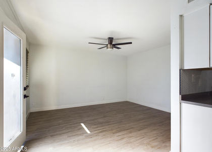 3038 N 38th Street - Photo 1