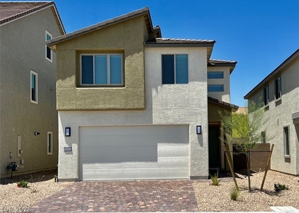 8003 Adelaide Hills Street - Photo 1