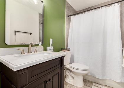 2613 E Pierson Street - Photo 1
