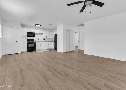 1505 W Mckinley Street - Photo 1