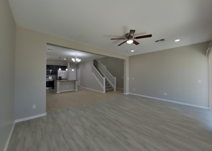 819 W Dana Drive - Photo 1