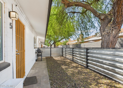 3027 N 37th Street - Photo 1