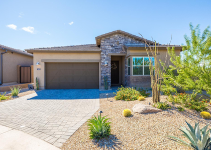 7605 E Camino Del Monte - Photo 1